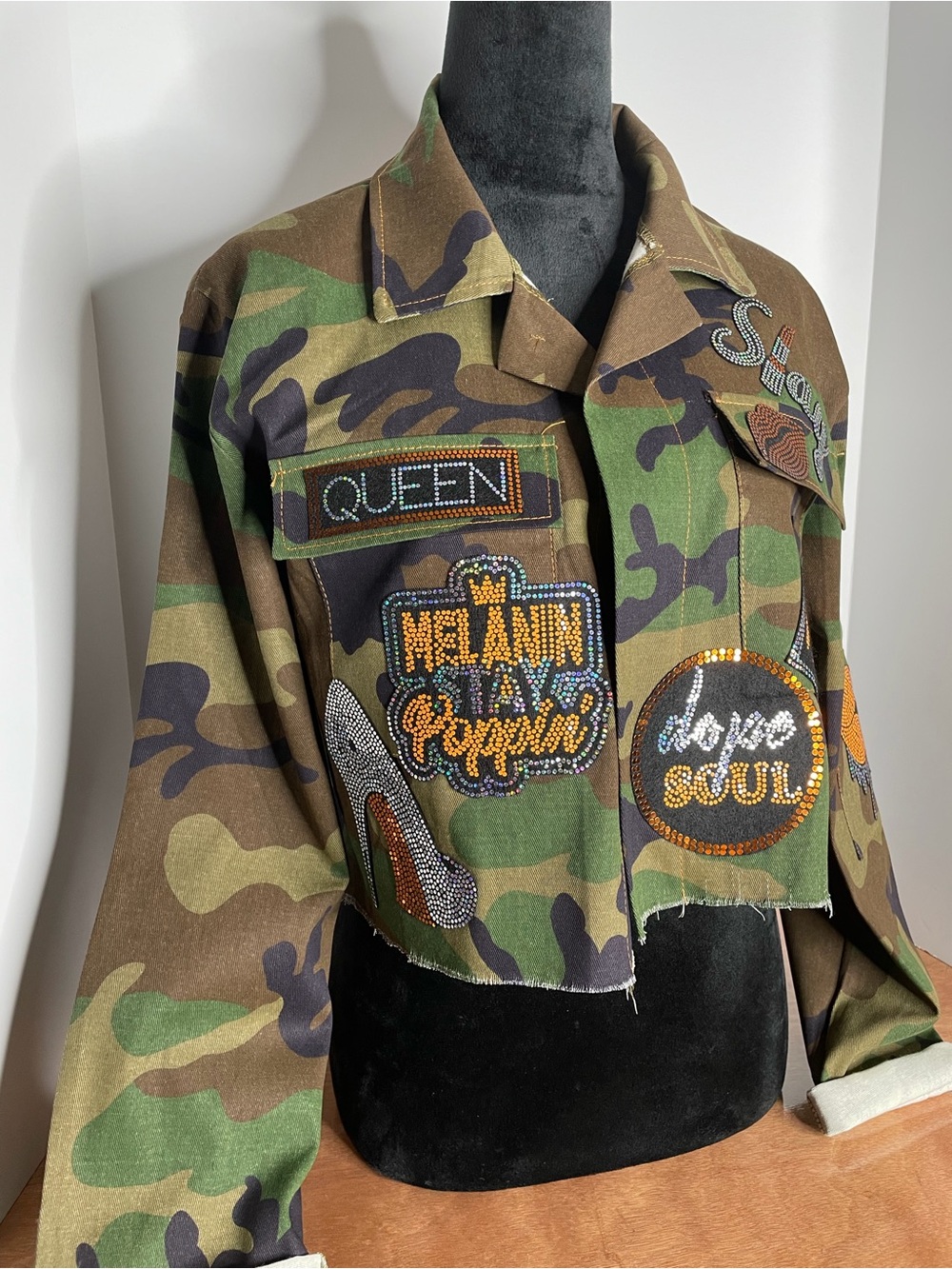 Custom Camo Embellished Patch Cropped Jacket - Green Camo